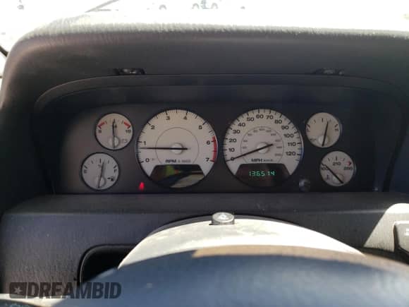 2002 Jeep Grand Cherokee Overland с VIN 1J8GW68J12C282995, выставлен на аукционе Copart как лот 67631785 с пробегом 136 514 миль миль и Списание • Salvage title. История ставок и продаж доступна на DreamBid. Изображение 9.