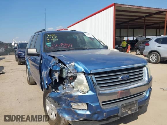 2009 Ford Explorer XLT with VIN 1FMEU63E49UA40720, listed as a IAAI auction lot 43369841 with 157,547 mi miles and . Bid and sale history available at DreamBid. Image 1.