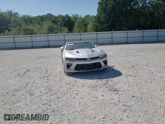 2018 Chevrolet Camaro 1SS z VIN 1G1FF3D79J0169820, wystawiony jako Copart lot #70985875 z przebiegiem 97 825 mil mil oraz Szkoda całkowita • Salvage title. Historia ofert i sprzedaży dostępna na DreamBid. Obrazek 13.