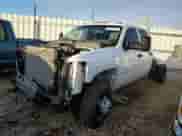 2013 Chevrolet Silverado 3500 с VIN 1GB4KZC81DF170697, выставлен на аукционе Copart как лот 83920734 с пробегом 46 754 миль миль и Списание • Salvage title. История ставок и продаж доступна на DreamBid. Изображение 1.