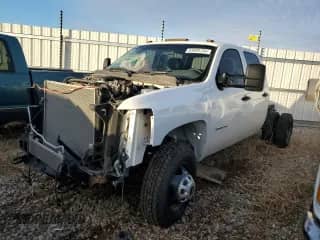 2013 Chevrolet Silverado 3500 с VIN 1GB4KZC81DF170697, выставлен на аукционе Copart как лот 83920734 с пробегом 46 754 миль миль и Списание • Salvage title. История ставок и продаж доступна на DreamBid. Изображение 1.
