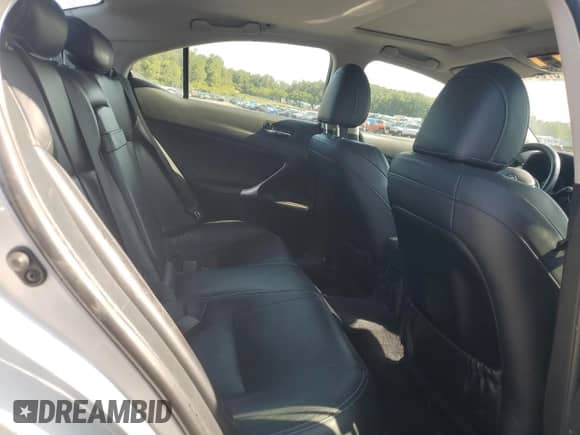 2012 Lexus IS 250 z VIN JTHCF5C23C5057255, wystawiony jako Copart lot #67997535 z przebiegiem 147 065 mil mil oraz Szkoda całkowita • Salvage title. Historia ofert i sprzedaży dostępna na DreamBid. Obrazek 10.