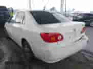 2004 Toyota Corolla CE z VIN JTDBR32E942041472, wystawiony jako IAAI lot #43225890 z przebiegiem 144 291 mil mil oraz . Historia ofert i sprzedaży dostępna na DreamBid. Obrazek 3.