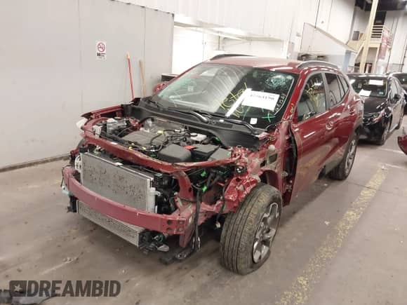 2025 Chevrolet Trax LT с VIN KL77LHEP5SC158343, выставлен на аукционе IAAI как лот 42564190 с пробегом 9 585 миль миль и . История ставок и продаж доступна на DreamBid. Изображение 2.
