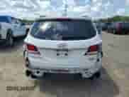 2018 Hyundai Santa Fe SE с VIN KM8SN4HF9JU263975, выставлен на аукционе Copart как лот 71532845 с пробегом 103 400 миль миль и Списание • Salvage title. История ставок и продаж доступна на DreamBid. Изображение 6.