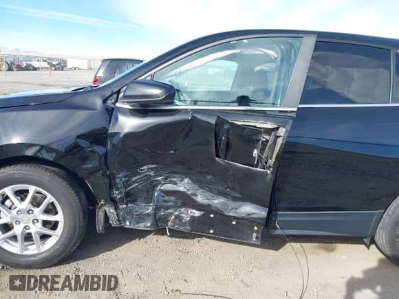2022 Chevrolet Equinox LT с VIN 2GNAXTEV2N6120135, выставлен на аукционе IAAI как лот 41674584 с пробегом 36 000 миль миль и . История ставок и продаж доступна на DreamBid. Изображение 6.