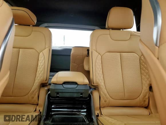 2023 Jeep Grand Cherokee Summit с VIN 1C4RJKEG3P8845670, выставлен на аукционе Copart как лот 58044385 с пробегом 27 789 миль миль и Списание • Salvage title. История ставок и продаж доступна на DreamBid. Изображение 10.