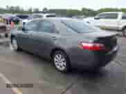 2007 Toyota Camry CE z VIN JTNBE46K273093358, wystawiony jako IAAI lot #43213288 z przebiegiem 221 969 mil mil oraz . Historia ofert i sprzedaży dostępna na DreamBid. Obrazek 3.