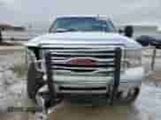 2010 GMC Sierra 1500 SLT z VIN 3GTRKWE29AG160857, wystawiony jako Copart lot #86632774 z przebiegiem 135 414 mil mil oraz Szkoda całkowita • Salvage title. Historia ofert i sprzedaży dostępna na DreamBid. Obrazek 5.