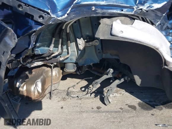 2022 Chevrolet Traverse LS z VIN 1GNERFKW3NJ120416, wystawiony jako IAAI lot #42131632 z przebiegiem 51 988 mil mil oraz . Historia ofert i sprzedaży dostępna na DreamBid. Obrazek 6.