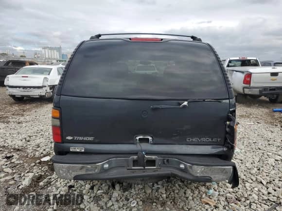 2005 Chevrolet Tahoe LS with VIN 1GNEC13V75J218794, listed as a Copart auction lot 81283455 with 357,072 mi miles and Salvage title. Bid and sale history available at DreamBid. Image 6.