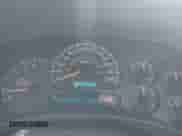2005 Chevrolet Silverado 1500 Work Truck z VIN 1GCEC14XX5Z318107, wystawiony jako IAAI lot #43367766 z przebiegiem 104 186 mil mil oraz . Historia ofert i sprzedaży dostępna na DreamBid. Obrazek 7.