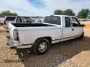 1998 Chevrolet Silverado 1500 z VIN 1GCEC19R3WR111344, wystawiony jako Copart lot #70771365 z przebiegiem 215 634 mil mil oraz Szkoda całkowita • Salvage title. Historia ofert i sprzedaży dostępna na DreamBid. Obrazek 3.