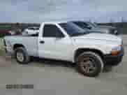 2004 Dodge Dakota z VIN 1D7FL16K34S621135, wystawiony jako Copart lot #46485985 z przebiegiem 202 197 mil mil oraz Szkoda całkowita • Salvage title. Historia ofert i sprzedaży dostępna na DreamBid. Obrazek 4.