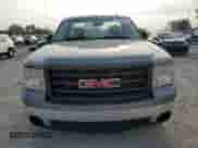 2007 GMC Sierra 1500 Work Truck z VIN 1GTEC14XX7Z615462, wystawiony jako Copart lot #81024545 z przebiegiem 201 148 mil mil oraz Czysty tytuł • Clean title. Historia ofert i sprzedaży dostępna na DreamBid. Obrazek 5.