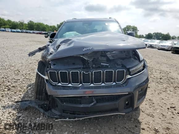 2023 Jeep Grand Cherokee Overland z VIN 1C4RJHDG3P8737215, wystawiony jako Copart lot #58858905 z przebiegiem 28 364 mil mil oraz Szkoda całkowita • Salvage title. Historia ofert i sprzedaży dostępna na DreamBid. Obrazek 5.