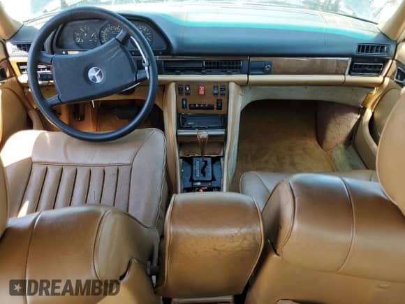 1984 Mercedes-Benz 300 SD с VIN WDBCB20A8EA076089, выставлен на аукционе Copart как лот 72077164 с пробегом 333 834 миль миль и Чистый • Clean title. История ставок и продаж доступна на DreamBid. Изображение 8.