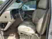 2004 Chevrolet Suburban Z71 z VIN 3GNFK16Z44G189308, wystawiony jako Copart lot #48125965 z przebiegiem Nie podano mil oraz Szkoda całkowita • Salvage title. Historia ofert i sprzedaży dostępna na DreamBid. Obrazek 7.