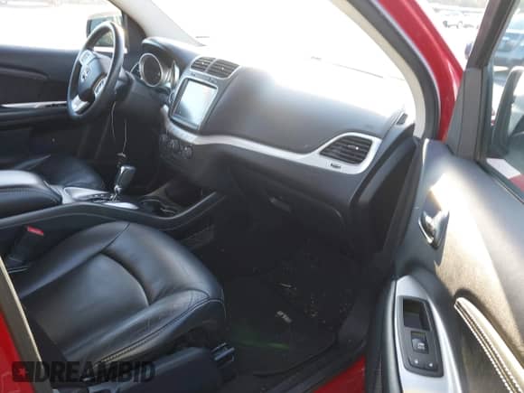 2014 Dodge Journey Limited z VIN 3C4PDCDG6ET164083, wystawiony jako IAAI lot #43502309 z przebiegiem 159 065 mil mil oraz . Historia ofert i sprzedaży dostępna na DreamBid. Obrazek 5.