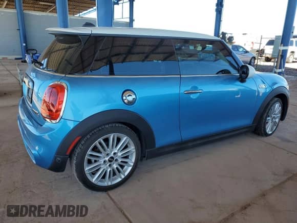 2018 MINI Hardtop Cooper S с VIN WMWXP7C58J2A47907, выставлен на аукционе Copart как лот 86537865 с пробегом 51 324 миль миль и Списание • Salvage title. История ставок и продаж доступна на DreamBid. Изображение 3.