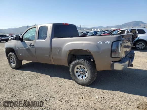 2013 GMC Sierra 1500 SL с VIN 1GTR2UEA7DZ161117, выставлен на аукционе Copart как лот 81020835 с пробегом 209 635 миль миль и Чистый • Clean title. История ставок и продаж доступна на DreamBid. Изображение 2.