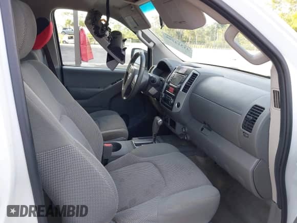 2016 Nissan Frontier SV z VIN 1N6AD0EV4GN795237, wystawiony jako IAAI lot #41314288 z przebiegiem 169 396 mil mil oraz . Historia ofert i sprzedaży dostępna na DreamBid. Obrazek 5.