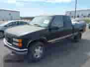 1997 GMC Sierra 1500 с VIN 2GTEK19R0V1534487, выставлен на аукционе IAAI как лот 42290564 с пробегом 227 018 миль миль и . История ставок и продаж доступна на DreamBid. Изображение 2.