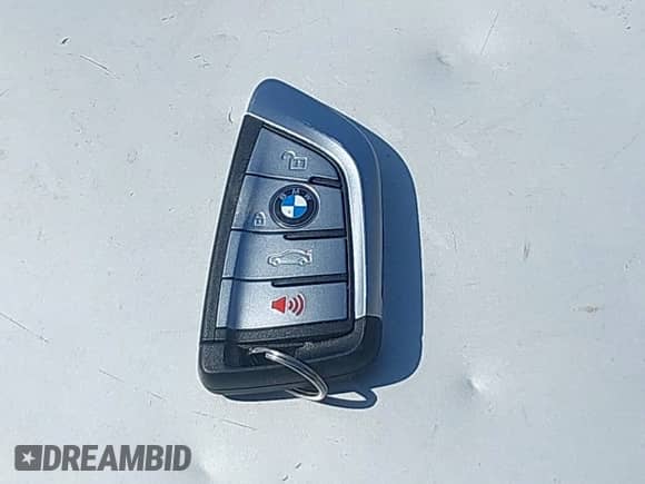 2023 BMW 5 Series 530e с VIN WBA13AG02PCL57323, выставлен на аукционе IAAI как лот 42529023 с пробегом 15 327 миль миль и . История ставок и продаж доступна на DreamBid. Изображение 11.