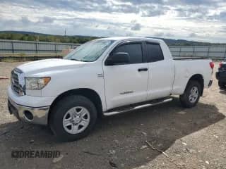 2008 Toyota Tundra with VIN 5TBRT54148S457667, listed as a Copart auction lot 84263405 with 183,958 mi miles and Salvage title. Bid and sale history available at DreamBid. Image 1.