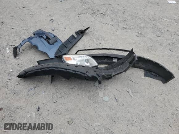 2011 Chevrolet Equinox 1LT z VIN 2CNALDEC4B6330719, wystawiony jako Copart lot #62401785 z przebiegiem 138 814 mil mil oraz Czysty tytuł • Clean title. Historia ofert i sprzedaży dostępna na DreamBid. Obrazek 13.