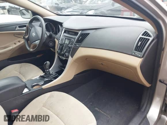 2011 Hyundai Sonata GLS z VIN 5NPEB4AC1BH089051, wystawiony jako IAAI lot #43579468 z przebiegiem 108 530 mil mil oraz . Historia ofert i sprzedaży dostępna na DreamBid. Obrazek 5.