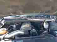 2005 Chevrolet Tahoe LT z VIN 1GNEC13T85J201856, wystawiony jako IAAI lot #41099372 z przebiegiem 303 169 mil mil oraz . Historia ofert i sprzedaży dostępna na DreamBid. Obrazek 10.