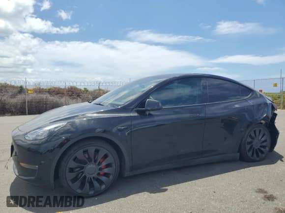 2023 Tesla Model Y Performance z VIN 7SAYGDEF0PF958265, wystawiony jako Copart lot #65881755 z przebiegiem 9 581 mil mil oraz Szkoda całkowita • Salvage title. Historia ofert i sprzedaży dostępna na DreamBid. Obrazek 1.