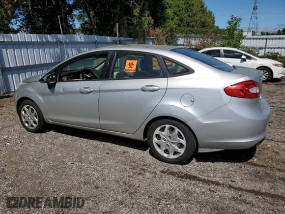 2011 Ford Fiesta SE with VIN 3FADP4BJ1BM123516, listed as a Copart auction lot 69865625 with 175,078 mi miles and Clean title. Bid and sale history available at DreamBid. Image 2.