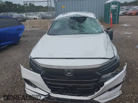 2021 Honda Accord Sport z VIN 1HGCV2F38MA016718, wystawiony jako IAAI lot #43208169 z przebiegiem 52 090 mil mil oraz . Historia ofert i sprzedaży dostępna na DreamBid. Obrazek 6.