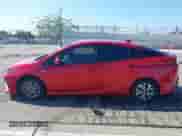 2018 Toyota Prius Plus z VIN JTDKARFP7J3075941, wystawiony jako IAAI lot #43061890 z przebiegiem 117 714 mil mil oraz . Historia ofert i sprzedaży dostępna na DreamBid. Obrazek 14.