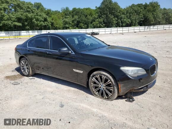 2012 BMW 7 Series 750i xDrive с VIN WBAKC6C50CC397154, выставлен на аукционе Copart как лот 66981905 с пробегом 162 379 миль миль и Списание • Salvage title. История ставок и продаж доступна на DreamBid. Изображение 4.