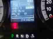 2011 Ram 1500 Big Horn z VIN 1D7RV1GT7BS690101, wystawiony jako IAAI lot #41455954 z przebiegiem 174 142 mil mil oraz . Historia ofert i sprzedaży dostępna na DreamBid. Obrazek 7.