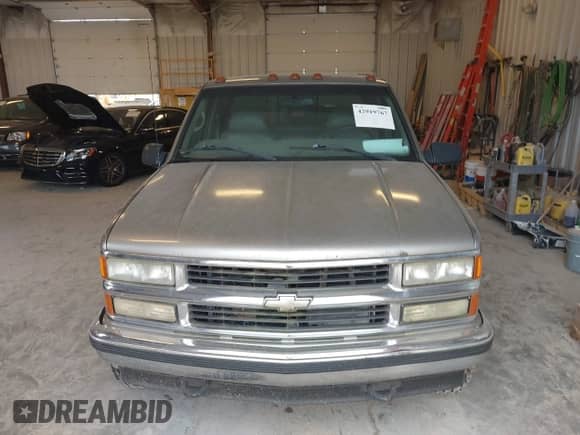 2000 Chevrolet Silverado 2500 с VIN 1GCGK29J9YF426522, выставлен на аукционе IAAI как лот 42919767 с пробегом 165 225 миль миль и . История ставок и продаж доступна на DreamBid. Изображение 6.