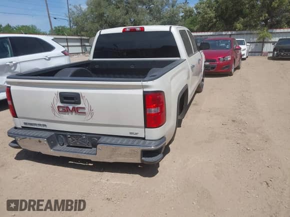 2014 GMC Sierra 1500 SLT с VIN 3GTU1VEC5EG339936, выставлен на аукционе IAAI как лот 42060507 с пробегом Не указан миль и . История ставок и продаж доступна на DreamBid. Изображение 4.