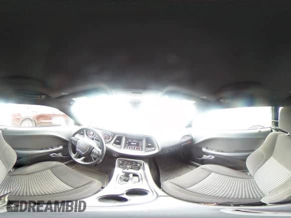 2021 Dodge Challenger SXT z VIN 2C3CDZGG7MH539410, wystawiony jako Copart lot #65205685 z przebiegiem 34 806 mil mil oraz Szkoda całkowita • Salvage title. Historia ofert i sprzedaży dostępna na DreamBid. Obrazek 14.