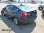 2016 Chevrolet Cruze LT z VIN 1G1BE5SM1G7288807, wystawiony jako IAAI lot #42988830 z przebiegiem 83 684 mil mil oraz . Historia ofert i sprzedaży dostępna na DreamBid. Obrazek 3.