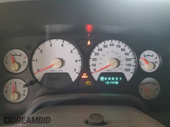 2008 Dodge 1500 SLT with VIN 1D7HU18288S596631, listed as a Copart auction lot 70013515 with 131,448 mi miles and Clean title. Bid and sale history available at DreamBid. Image 9.