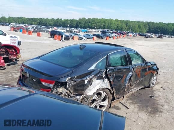 2018 Honda Accord EX-L with VIN 1HGCV1F64JA116864, listed as a IAAI auction lot 42623378 with 135,304 mi miles and . Bid and sale history available at DreamBid. Image 4.