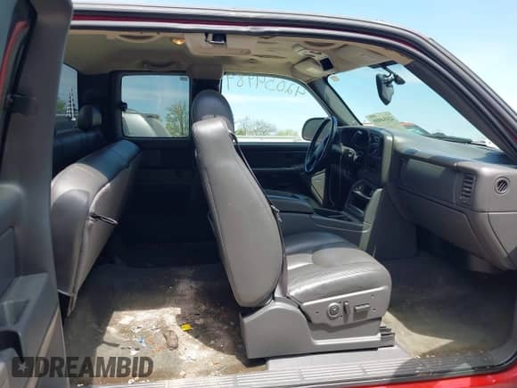 2005 GMC Sierra 1500 SLE with VIN 2GTEK19B651230471, listed as a IAAI auction lot 42054989 with 168,618 mi miles and . Bid and sale history available at DreamBid. Image 8.