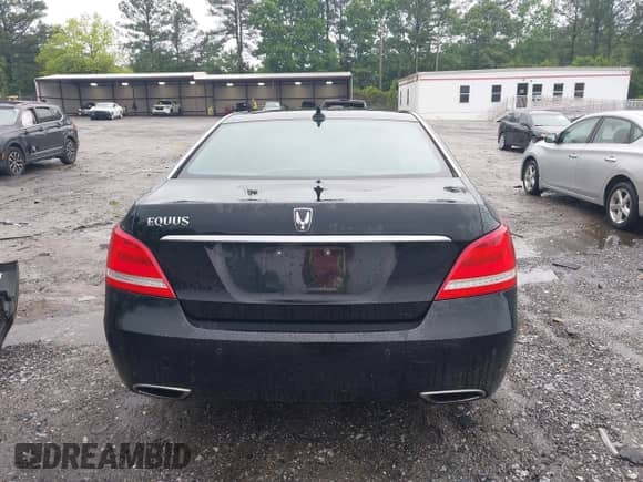 2015 Hyundai Equus Signature z VIN KMHGH4JH0FU098253, wystawiony jako IAAI lot #42227705 z przebiegiem 62 415 mil mil oraz . Historia ofert i sprzedaży dostępna na DreamBid. Obrazek 17.