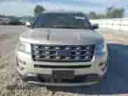 2017 Ford Explorer Limited z VIN 1FM5K7FH6HGE10838, wystawiony jako Copart lot #63212165 z przebiegiem 104 904 mil mil oraz Szkoda całkowita • Salvage title. Historia ofert i sprzedaży dostępna na DreamBid. Obrazek 5.