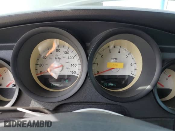 2007 Dodge Charger Police z VIN 2B3LA43H87H845723, wystawiony jako Copart lot #57003105 z przebiegiem 113 271 mil mil oraz Czysty tytuł • Clean title. Historia ofert i sprzedaży dostępna na DreamBid. Obrazek 9.