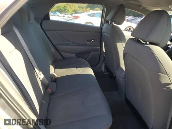 2023 Hyundai Elantra SE z VIN KMHLL4AG6PU540247, wystawiony jako Copart lot #71901395 z przebiegiem 53 387 mil mil oraz Szkoda całkowita • Salvage title. Historia ofert i sprzedaży dostępna na DreamBid. Obrazek 10.