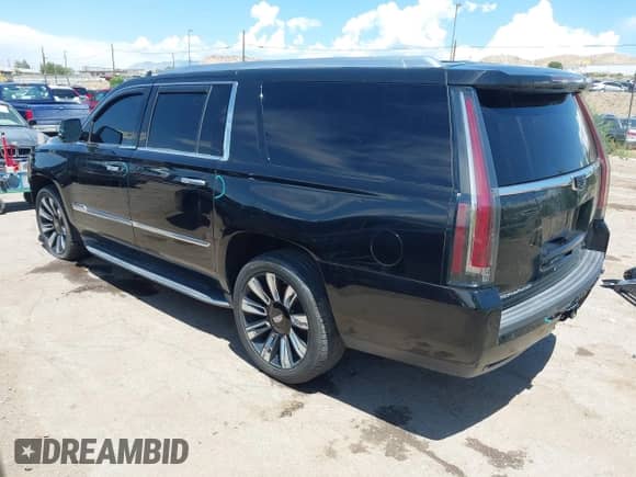 2016 Cadillac Escalade ESV Platinum с VIN 1GYS4KKJ6GR101106, выставлен на аукционе IAAI как лот 42869389 с пробегом 235 419 миль миль и . История ставок и продаж доступна на DreamBid. Изображение 3.